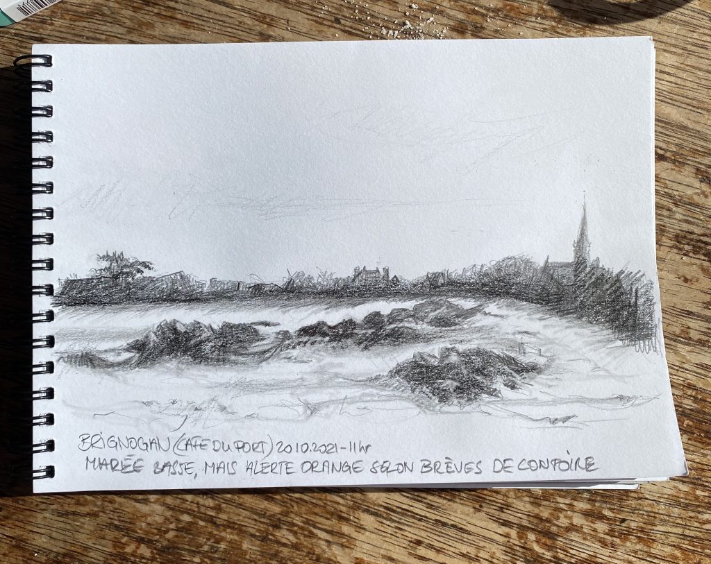 Brignogan avant la tempête , Alerte Orange selon brèves de comptoir à marée basse La baie de Brignogan (assise au chaud au café du port) avant la tempête Aurore. 21 octobre 2021, 11h, Marée basse. Alerte orange selon brèves de comptoir